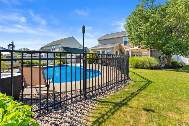 5545 Rockhampton, Clay, NY 13041