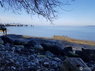 10014 Vashon Highway SW, Vashon, WA 98070