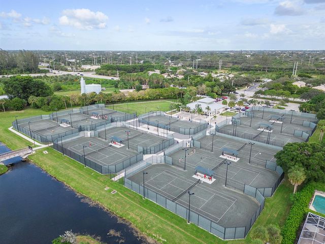 7985 Ironwood Way, Parkland, FL 33067