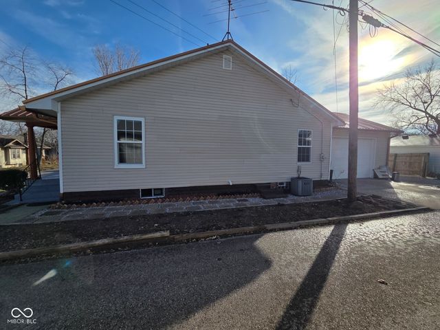 607 4th Street, Shelbyville, IN 46176