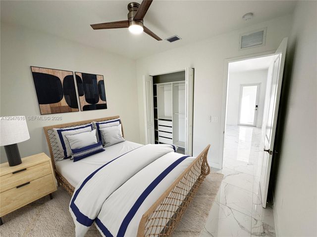 4255 SW 123rd Ter, Davie, FL 33330