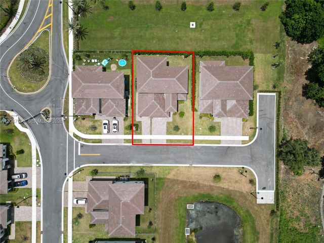 4255 SW 123rd Ter, Davie, FL 33330