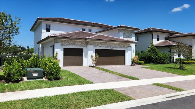 4255 SW 123rd Ter, Davie, FL 33330