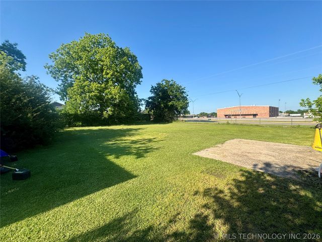 16 Wisteria, Lone Grove, OK 73443