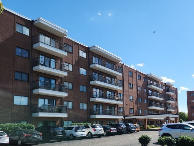 200 Sanders Ferry Rd Apt 1311, Hendersonville, TN 37075