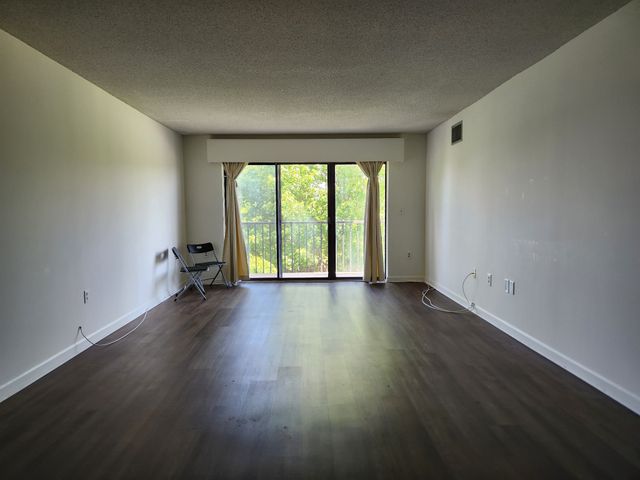 200 Sanders Ferry Rd Apt 1311, Hendersonville, TN 37075