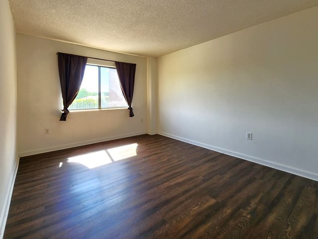 200 Sanders Ferry Rd Apt 1311, Hendersonville, TN 37075