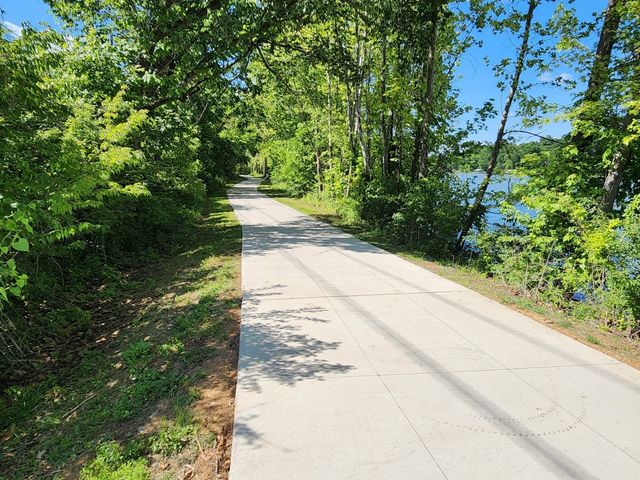 200 Sanders Ferry Rd Apt 1311, Hendersonville, TN 37075