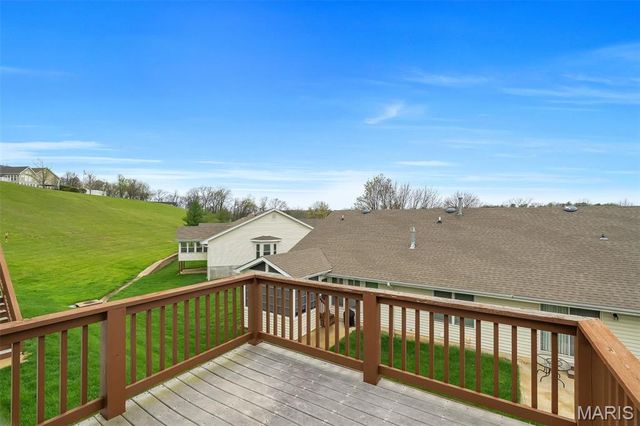 12 N Trumbull Circle 31B, St Charles, MO 63301