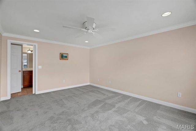 12 N Trumbull Circle 31B, St Charles, MO 63301