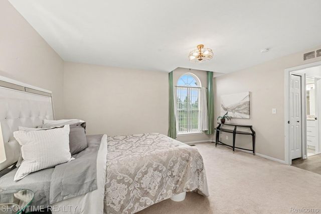 3524 Tremonte Circle S, Oakland Charter Township, MI 48306