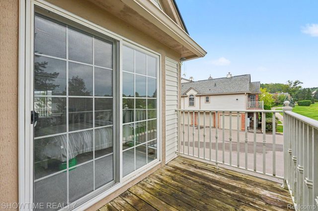 3524 Tremonte Circle S, Oakland Charter Township, MI 48306
