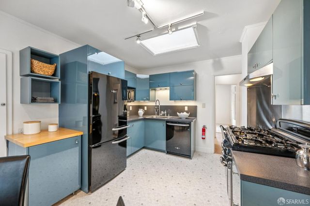 2144 Bayshore Boulevard, San Francisco, CA 94134