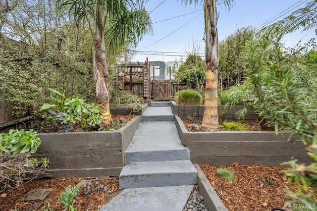 2144 Bayshore Boulevard, San Francisco, CA 94134