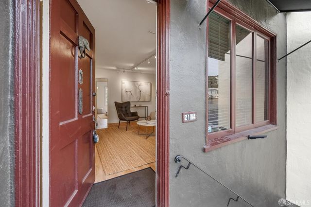 2144 Bayshore Boulevard, San Francisco, CA 94134