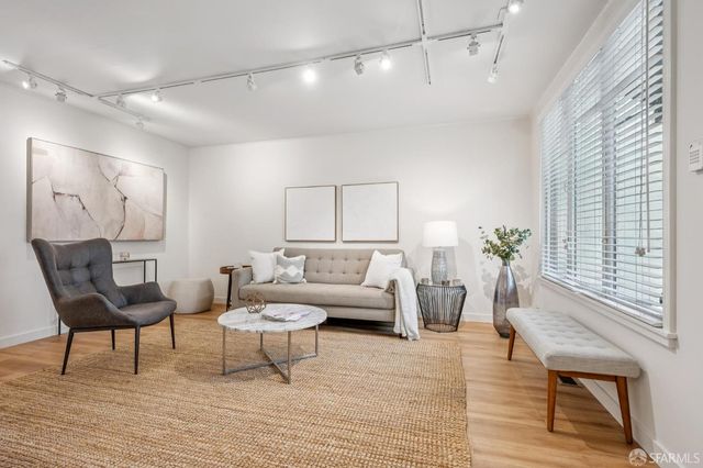 2144 Bayshore Boulevard, San Francisco, CA 94134