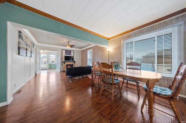 334 S Jackson Street, Oakland City, IN 47660