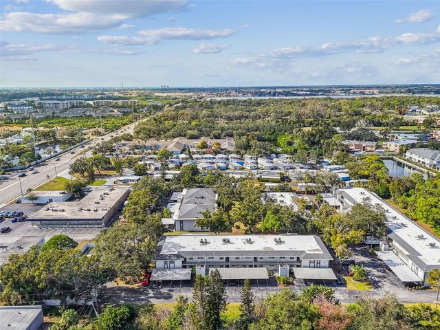 7560 92ND STREET 104B, Seminole, FL 33777