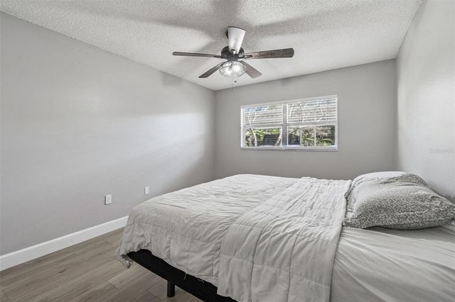 7560 92ND STREET 104B, Seminole, FL 33777