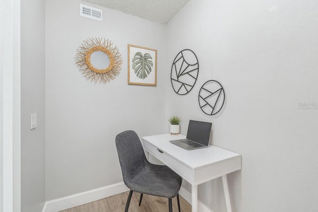 7560 92ND STREET 104B, Seminole, FL 33777