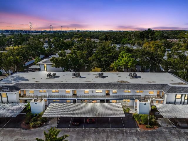 7560 92ND STREET 104B, Seminole, FL 33777