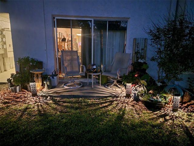 7560 92ND STREET 104B, Seminole, FL 33777