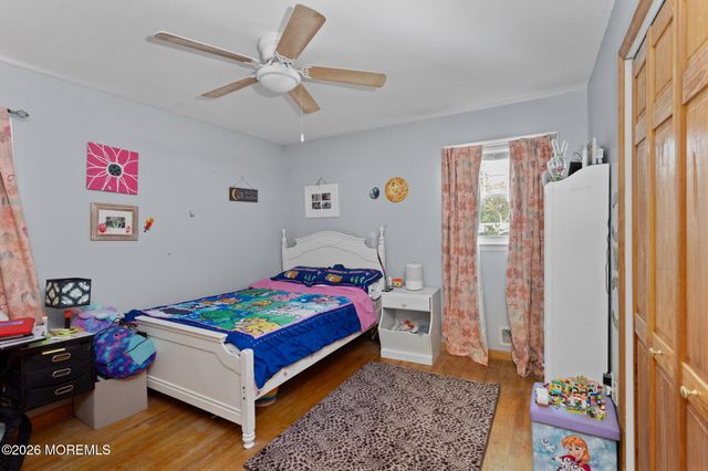16 Twain Drive, Allentown, NJ 08501
