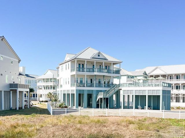 70 Grand Beach Blvd, Galveston, TX 77550