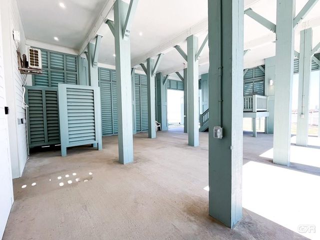 70 Grand Beach Blvd, Galveston, TX 77550