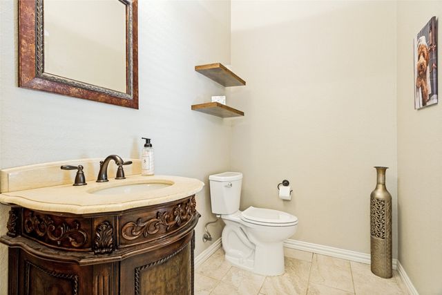 207 Overton Ridge Circle, Weatherford, TX 76088