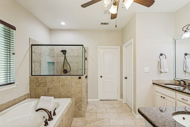 207 Overton Ridge Circle, Weatherford, TX 76088