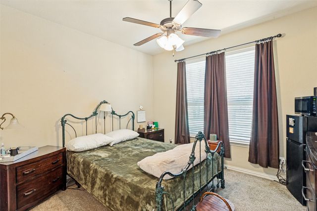 207 Overton Ridge Circle, Weatherford, TX 76088