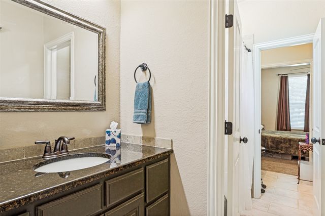 207 Overton Ridge Circle, Weatherford, TX 76088
