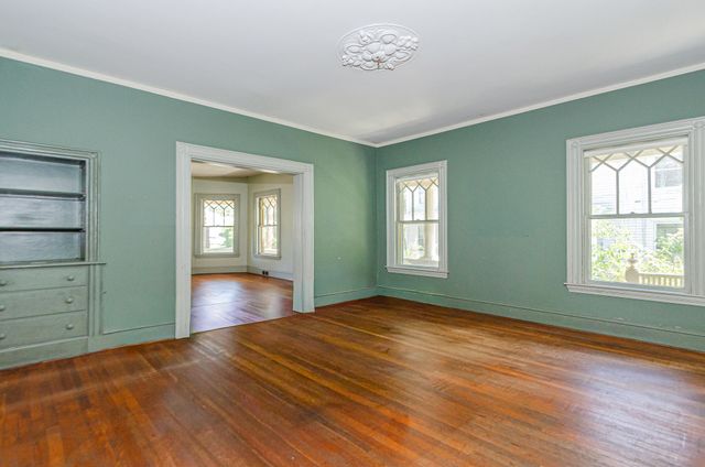 43 Main Street, Mattapoisett, MA 02739