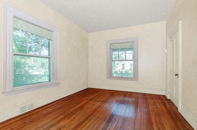 43 Main Street, Mattapoisett, MA 02739