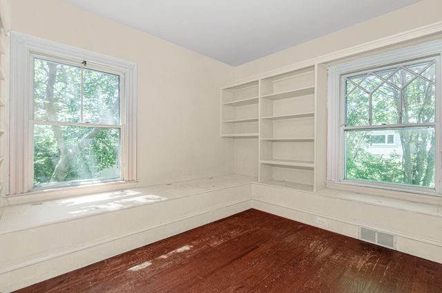 43 Main Street, Mattapoisett, MA 02739