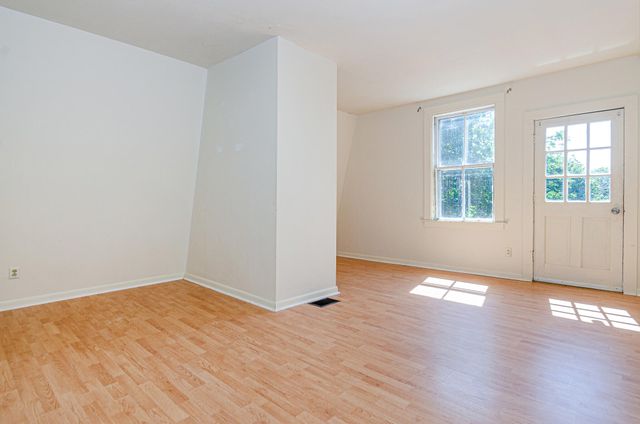 43 Main Street, Mattapoisett, MA 02739