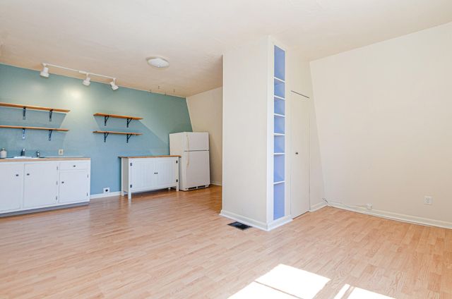 43 Main Street, Mattapoisett, MA 02739