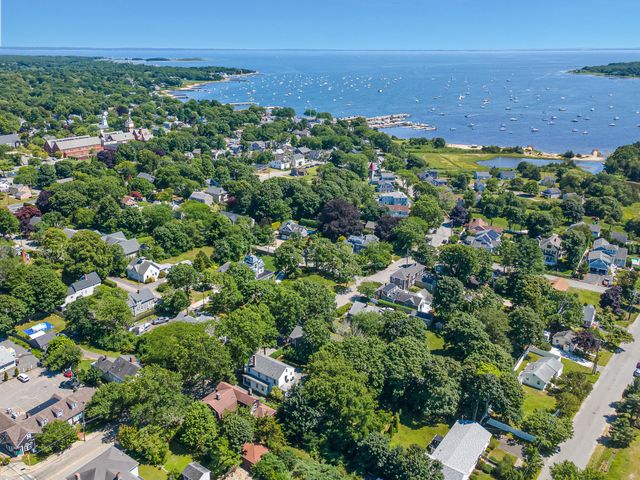 43 Main Street, Mattapoisett, MA 02739
