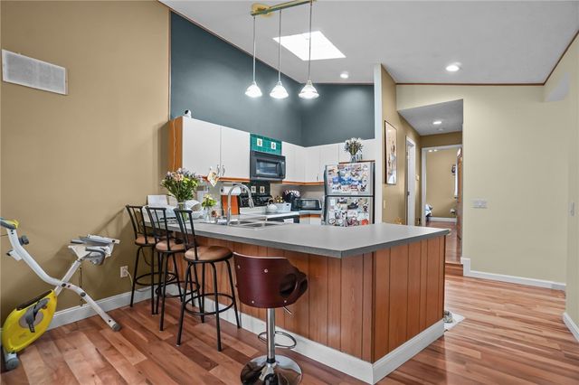 995 Williamsburg Circle, Warwick, RI 02886