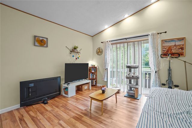 995 Williamsburg Circle, Warwick, RI 02886