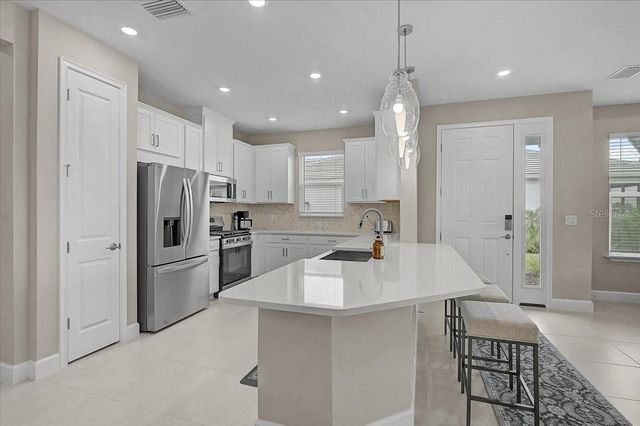 7782 WANING MOON WAY, Sarasota, FL 34241