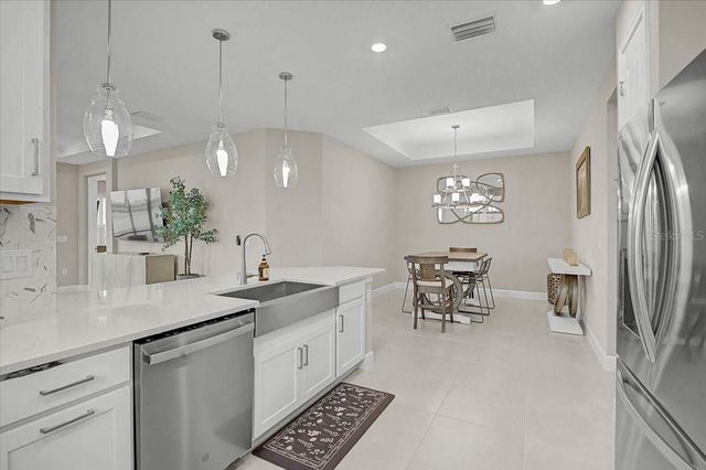 7782 WANING MOON WAY, Sarasota, FL 34241