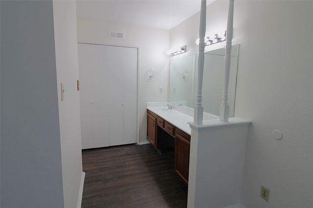 407 Pogue Street, Cedar Hill, TX 75104