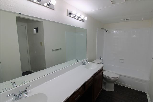 407 Pogue Street, Cedar Hill, TX 75104