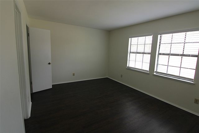 407 Pogue Street, Cedar Hill, TX 75104