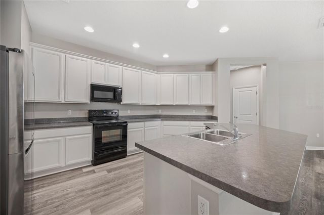 4303 MOON SHADOW LOOP, Mulberry, FL 33860