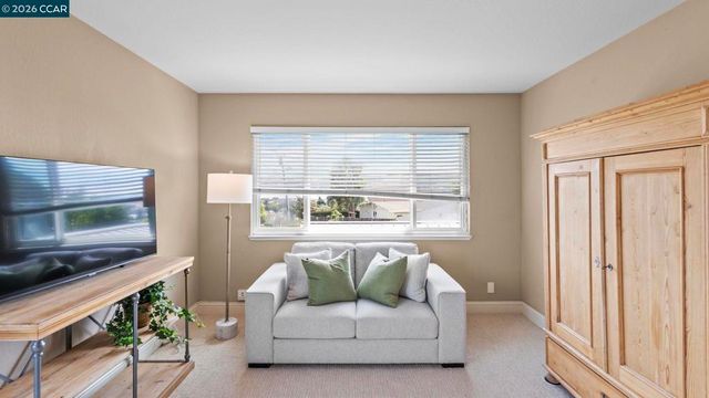 1449 W 2nd St, Benicia, CA 94510