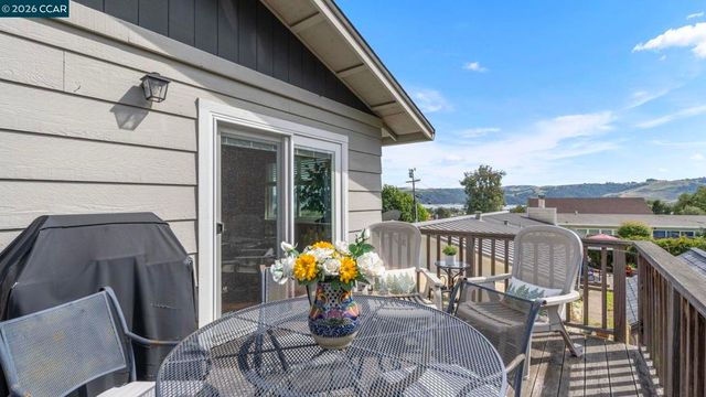 1449 W 2nd St, Benicia, CA 94510