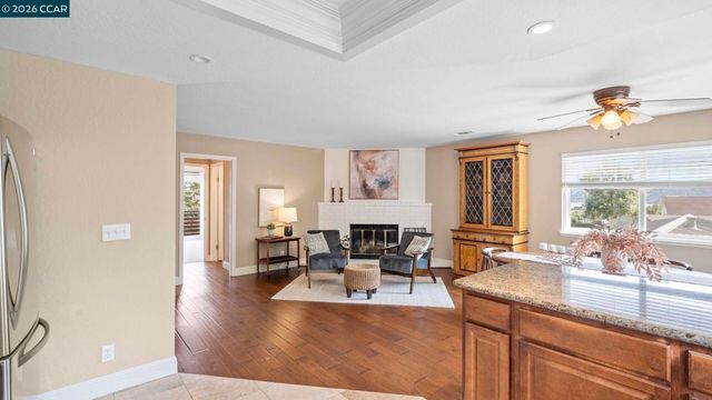 1449 W 2nd St, Benicia, CA 94510